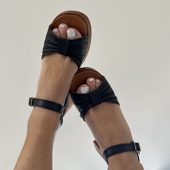 Free People NWT Swedish Hasbeens Black Bow Sandal Fun Vintage Inspired LOVE 🌈 - Picture 6 of 9